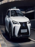 Кроссовер Lexus UX уже в Украине